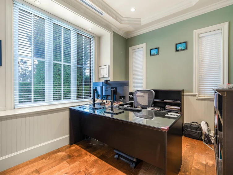 7130 Granville Street, Vancouver, BC, V6P 4X8 - 7