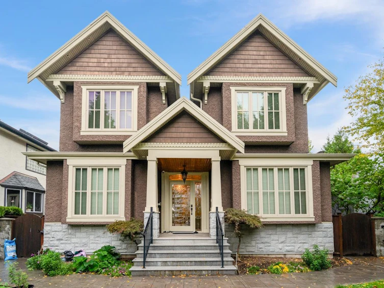 7130 Granville Street, Vancouver, BC, V6P 4X8