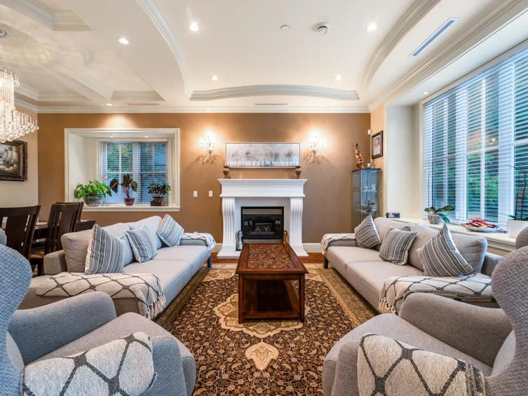 7130 Granville Street, Vancouver, BC, V6P 4X8 - 4