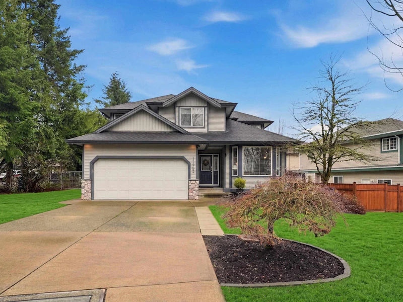 17882 68th Avenue, Surrey BC V3S 9E2