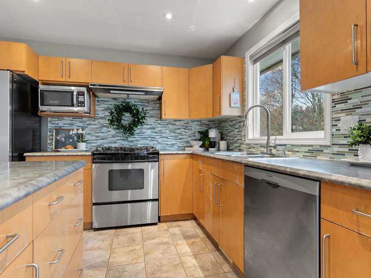 46306 Valleyview Road, Chilliwack, BC, V2R 5R9 - 12