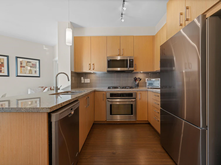 425-119 W 22nd Street, North Vancouver, BC, V7M 0B4 - 12