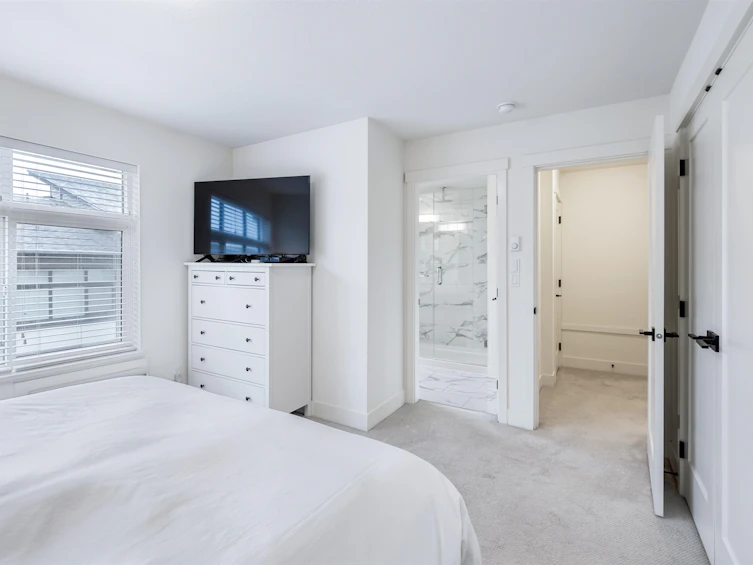 21-14057 60a Avenue, Surrey, BC, V3X 0J2 - 20
