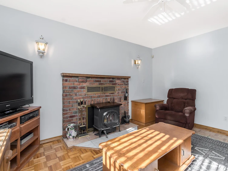 10611 Williams Road, Richmond, BC, V7A 1H9 - 16