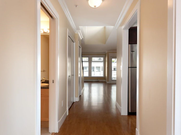 304-152 E 12th Street, North Vancouver, BC, V7L 2J4 - 5