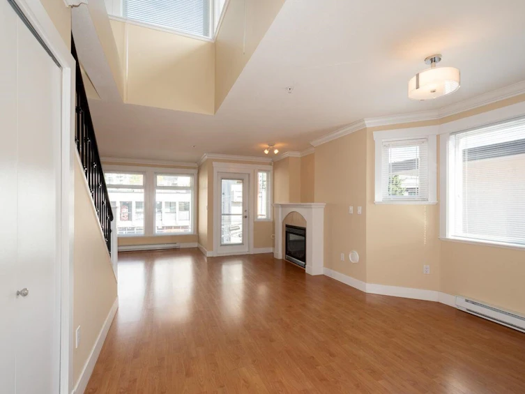 304-152 E 12th Street, North Vancouver, BC, V7L 2J4 - 11