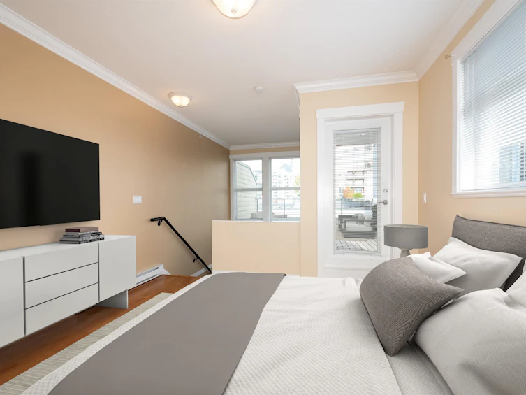 304-152 E 12th Street, North Vancouver, BC, V7L 2J4