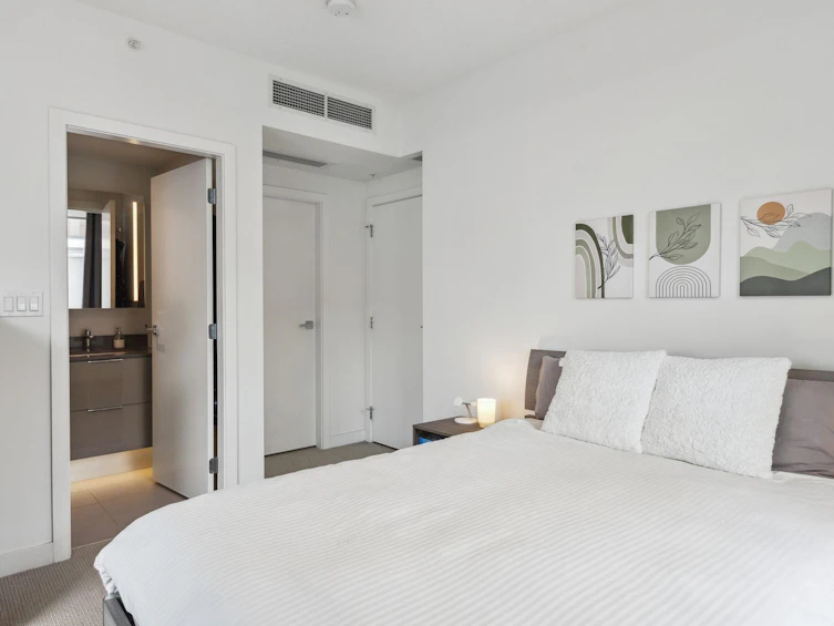 403-1471 Hunter Street, North Vancouver, BC, V7J 1H3 - 13