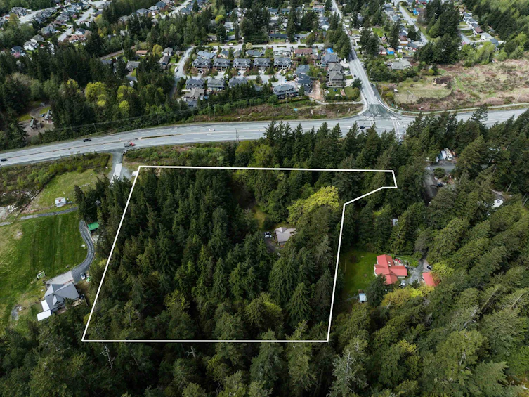 1774 Depot Road, Squamish, BC, V8B 0P6 - 2