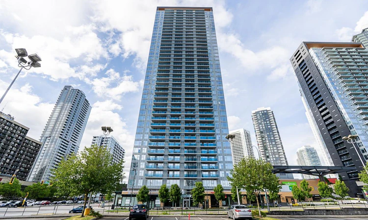 302-13615 Fraser Highway