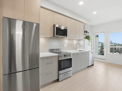 604-10777 138 Street - 2