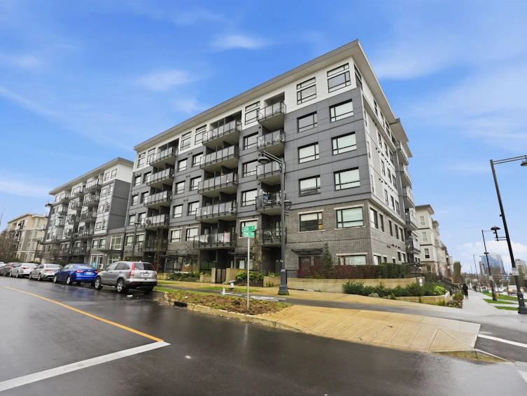 604-10777 138 Street, Surrey, BC, V3T 0T5
