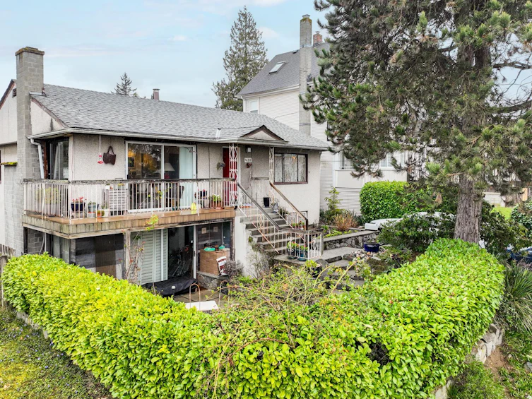 428 E 7th Street, North Vancouver, BC, V7L 1R9 - 2