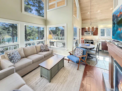 14C-2315 Mackinnon Road - 4