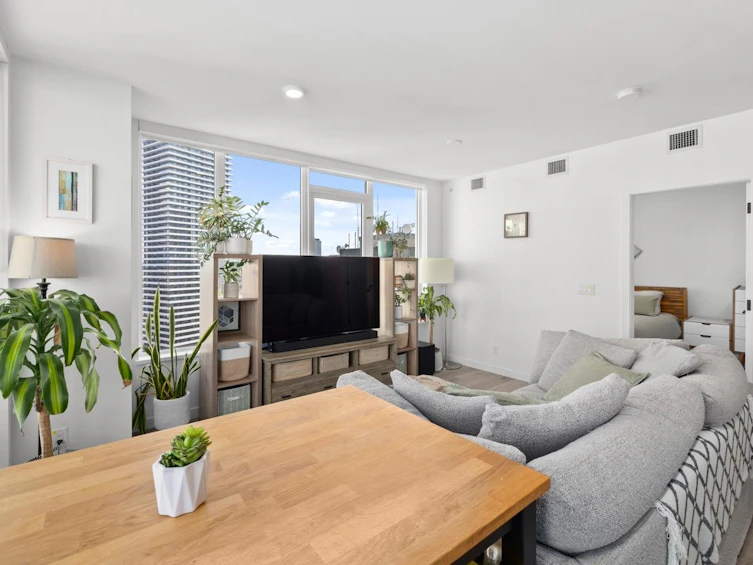 1604-10448 University Drive, Surrey, BC, V3T 0S7 - 10