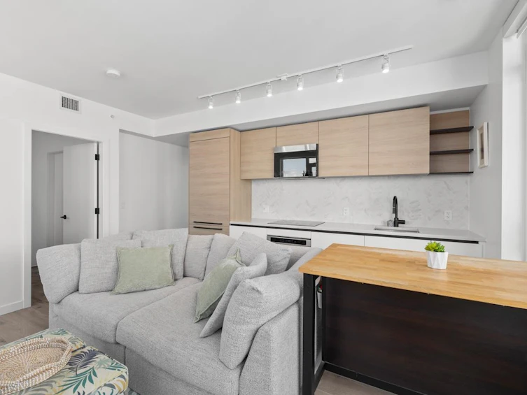 1604-10448 University Drive, Surrey, BC, V3T 0S7 - 11
