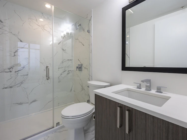 2808-13350 Central Avenue, Surrey, BC, V3T 0S1 - 11