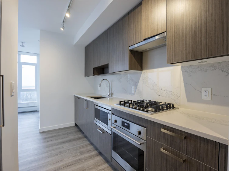 2808-13350 Central Avenue, Surrey, BC, V3T 0S1 - 15