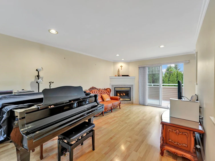 1067 Dansey Avenue, Coquitlam, BC, V3K 3H2 - 16