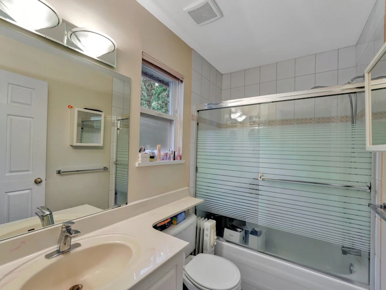 1067 Dansey Avenue, Coquitlam, BC, V3K 3H2 - 23