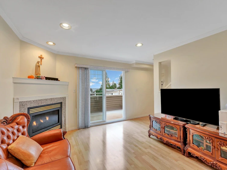 1067 Dansey Avenue, Coquitlam, BC, V3K 3H2 - 17