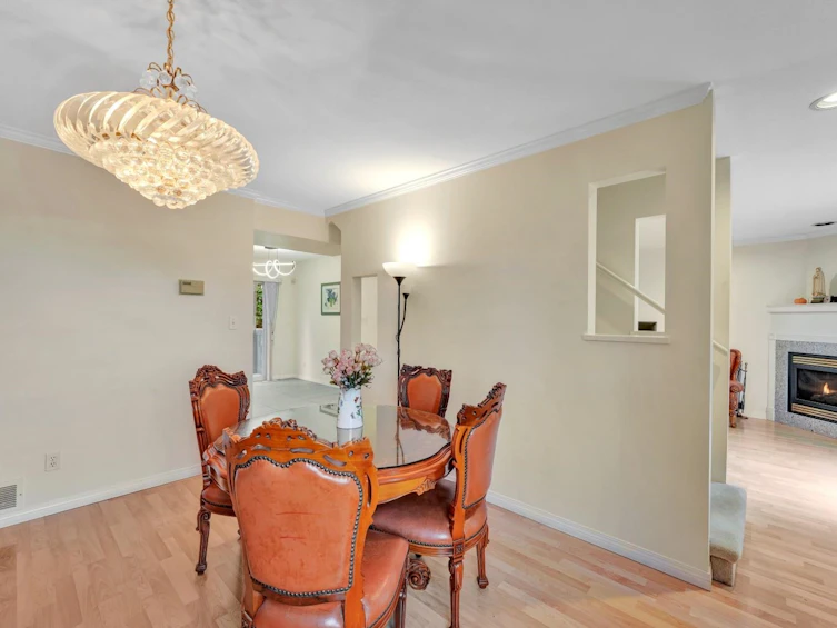 1067 Dansey Avenue, Coquitlam, BC, V3K 3H2 - 11
