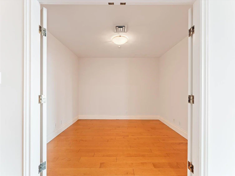 205-1717 Bayshore Drive, Vancouver, BC, V6G 3H3 - 17