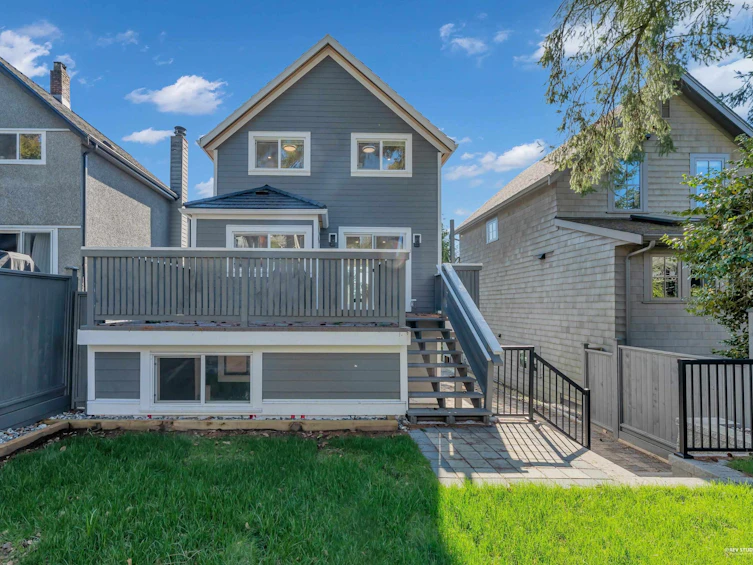 238 E 28th Street, North Vancouver, BC, V7N 1C2 - 3
