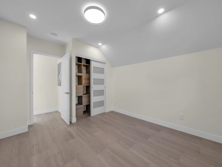 238 E 28th Street, North Vancouver, BC, V7N 1C2 - 28