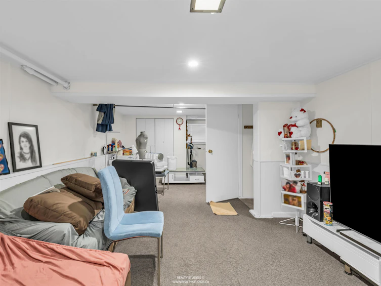 5915 Chester Street, Vancouver, BC, V5W 3B7 - 31