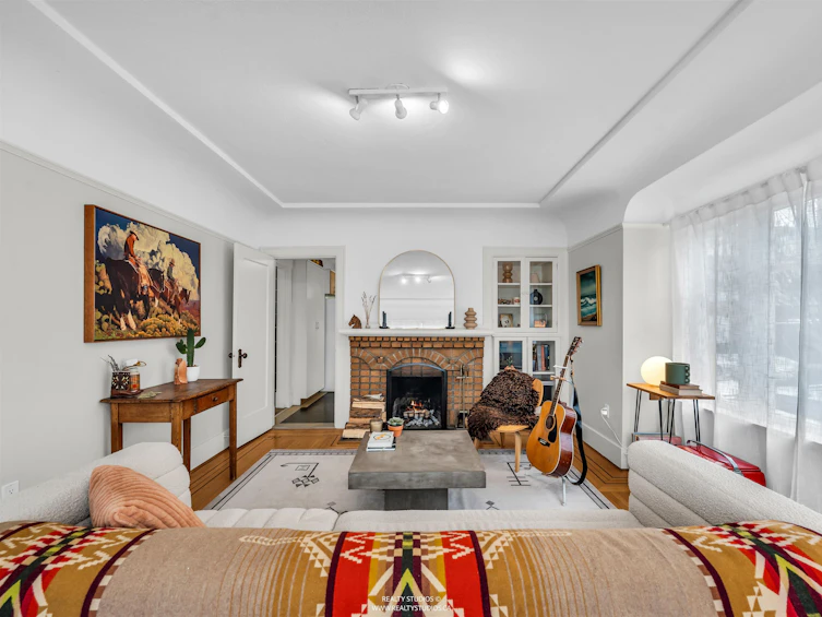 5915 Chester Street, Vancouver, BC, V5W 3B7 - 4