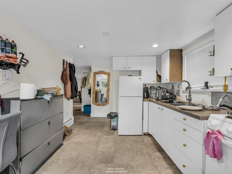 5915 Chester Street, Vancouver, BC, V5W 3B7 - 27