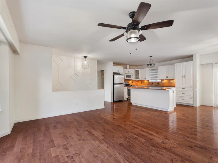 13822 92a Avenue, Surrey, BC, V3V 6Y6 - 11