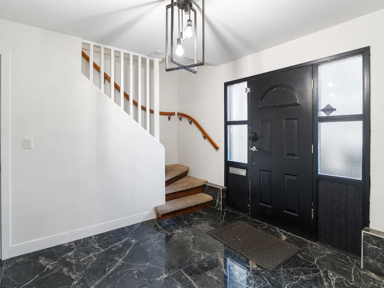 13822 92a Avenue, Surrey, BC, V3V 6Y6 - 4