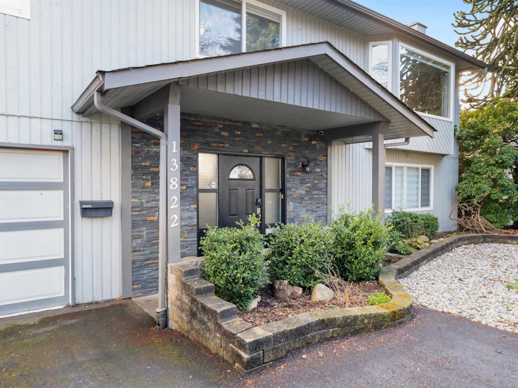 13822 92a Avenue, Surrey, BC, V3V 6Y6 - 3