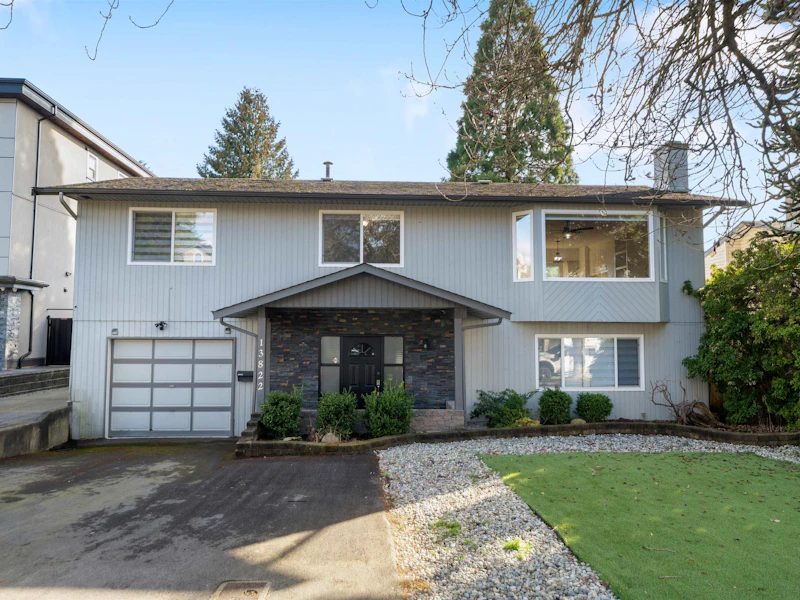 13822 92a Avenue, Surrey BC V3V 6Y6