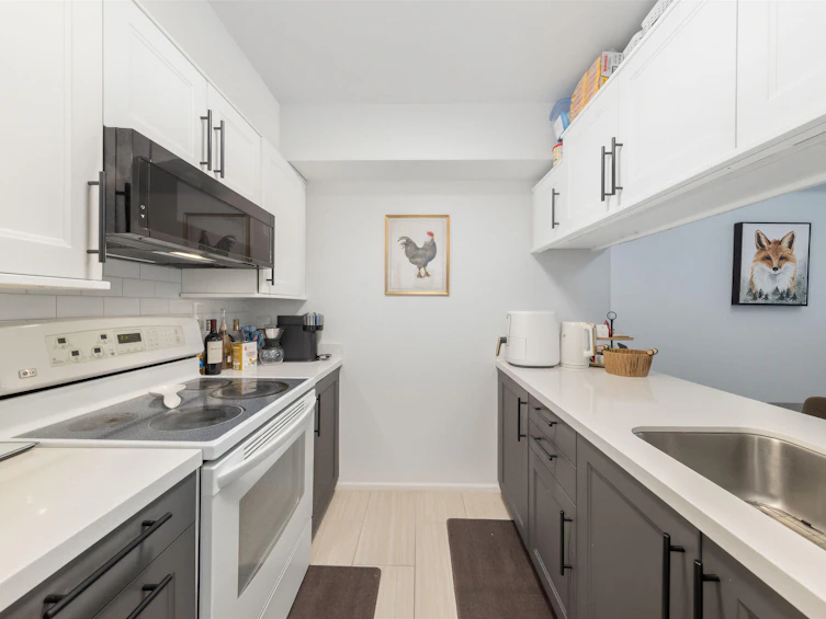 313-10533 University Drive, Surrey, BC, V3T 5T7 - 16