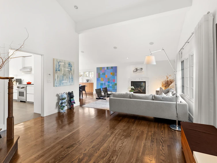 2496 W 36th Avenue, Vancouver, BC, V6M 1L6 - 9