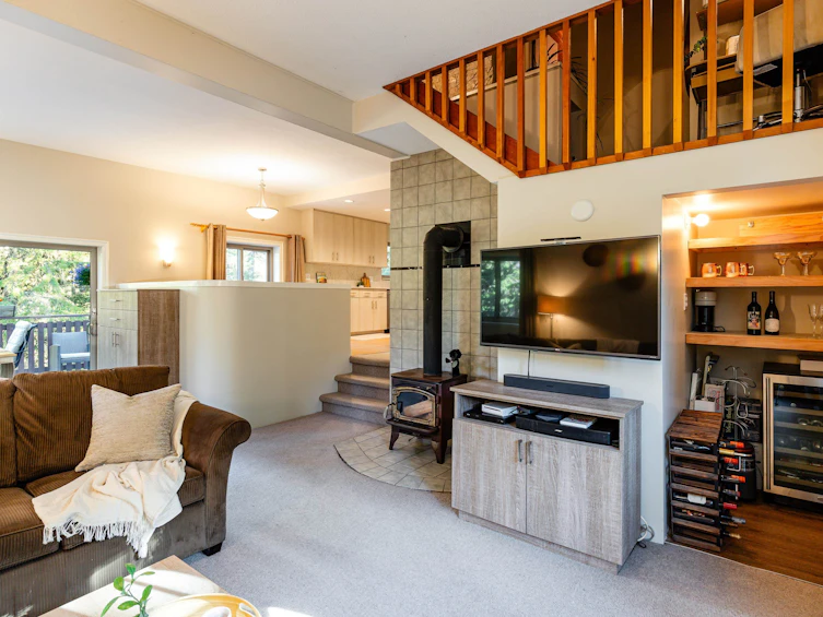 9167 Emerald Drive, Whistler, BC, V8E 0G5 - 8