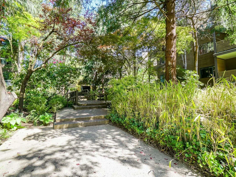 203-10680 151a Street, Surrey, BC, V3R 8T4 - 20