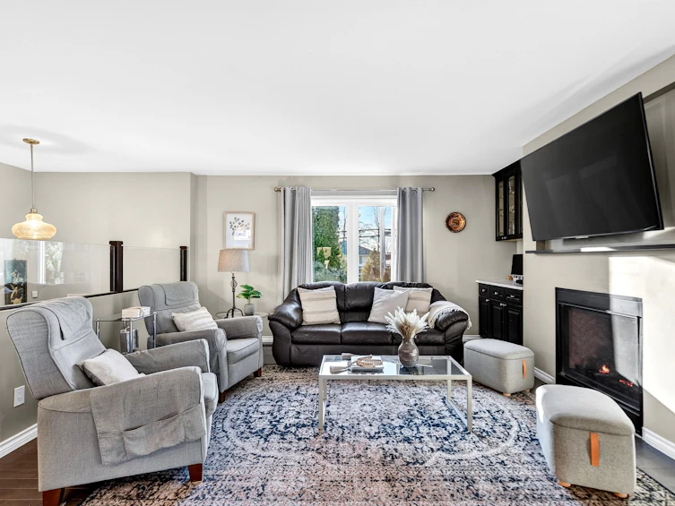 9044 144 Street, Surrey, BC, V3V 5Z8 - 6