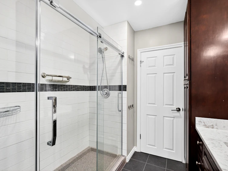 9044 144 Street, Surrey, BC, V3V 5Z8 - 24