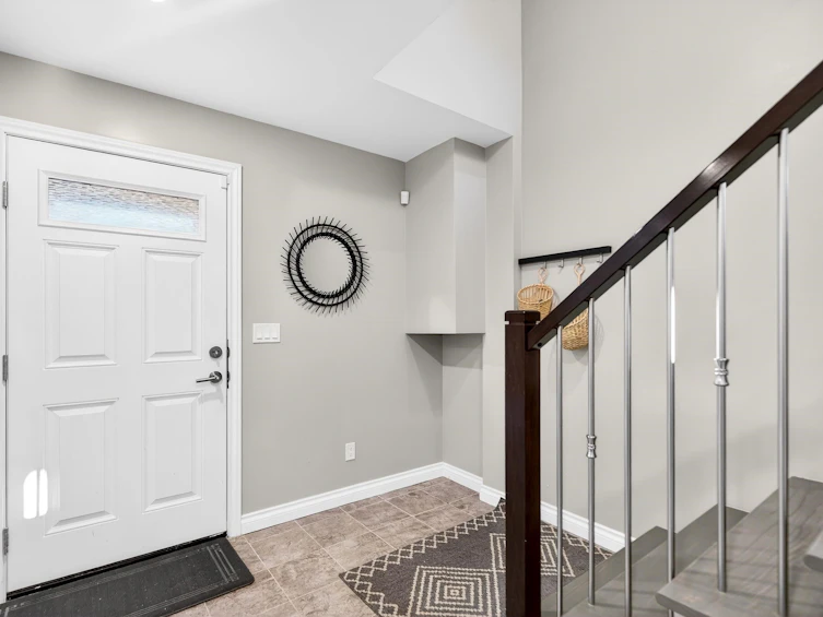 9044 144 Street, Surrey, BC, V3V 5Z8 - 4