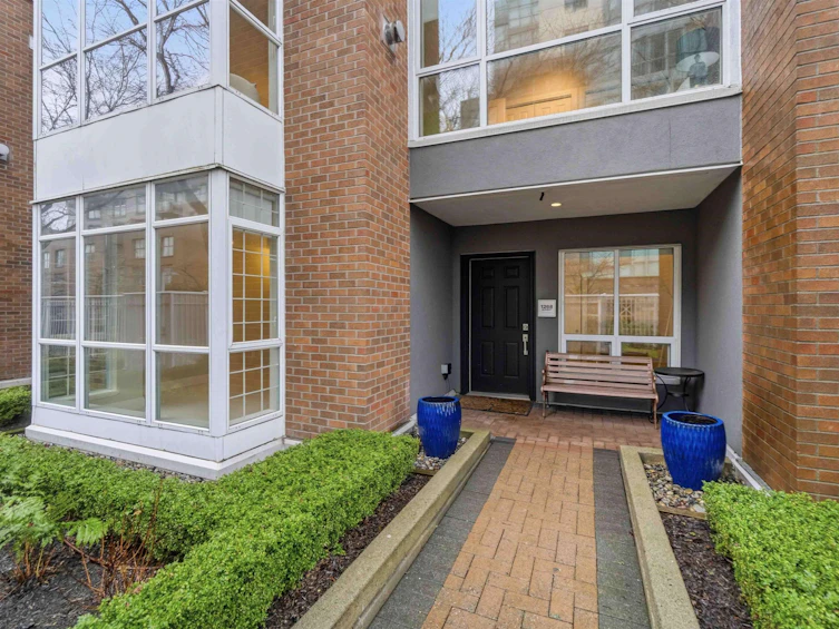 1268 Quebec Street, Vancouver, BC, V6A 4G7 - 31