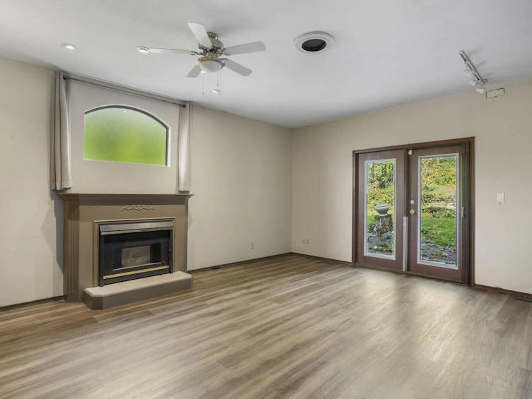 10031 Eagle Crescent, Chilliwack, BC, V2P 7R1 - 10