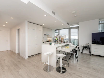 1802-518 Whiting Way - 3