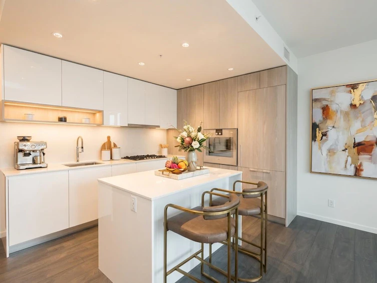 802-6200 Minoru Boulevard, Richmond, BC, V6Y 4A8 - 2