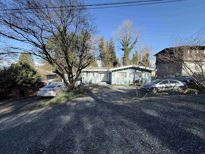 13833 114 Avenue - 2