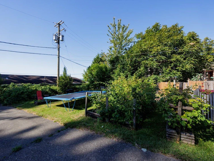123 E Kings Road, North Vancouver, BC, V7N 1H4 - 22