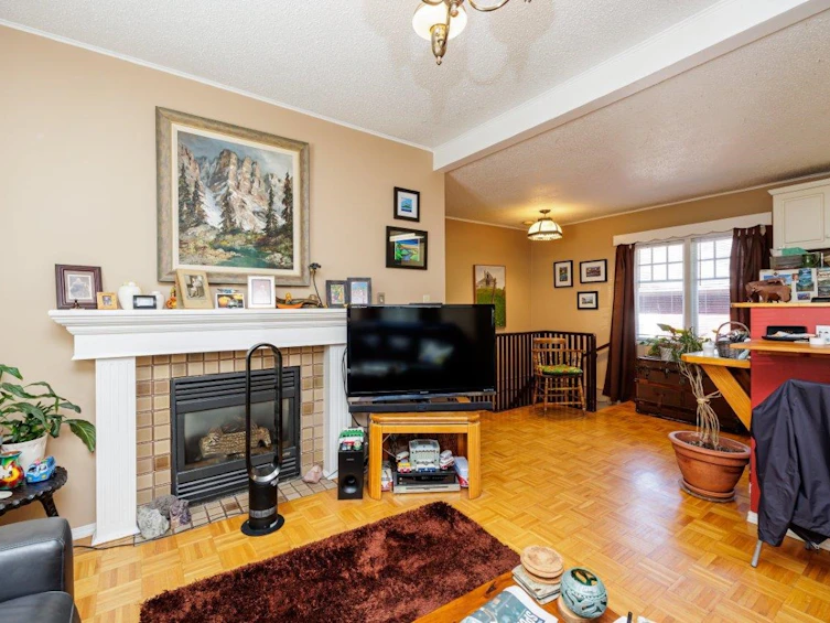 123 E Kings Road, North Vancouver, BC, V7N 1H4 - 11